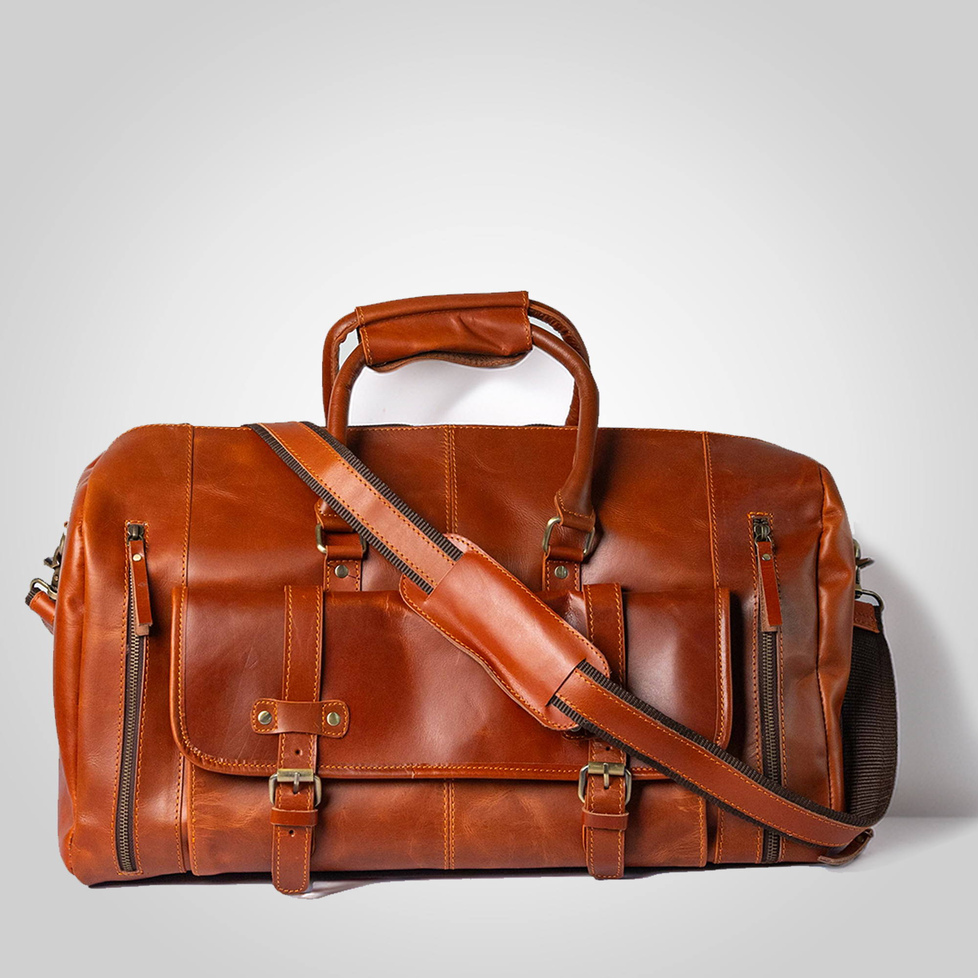 The Escape full grain leather duffle bag front view – handcrafted travel and gym bag